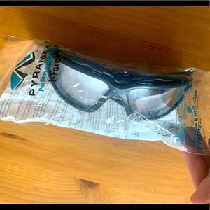 Pyramex I-Force slim safety goggles